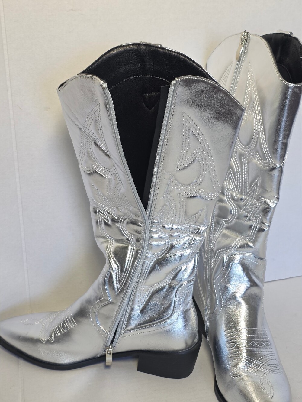 New Silver Disco Cowboy Boots Knee Hi Womans Sz 40 US 8 Lined Zip Up Side - Picture 6 of 8